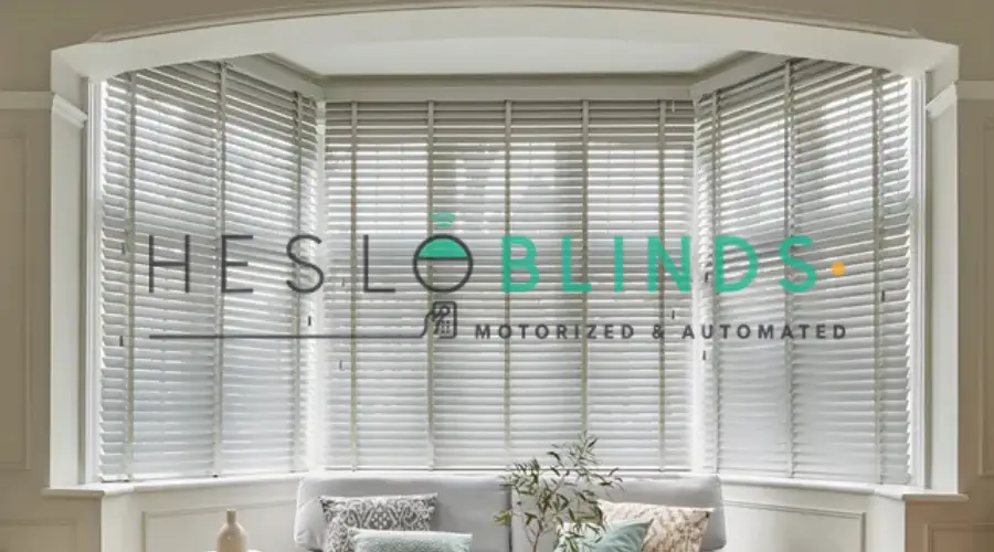 الستائر الفينيسية الخشبية