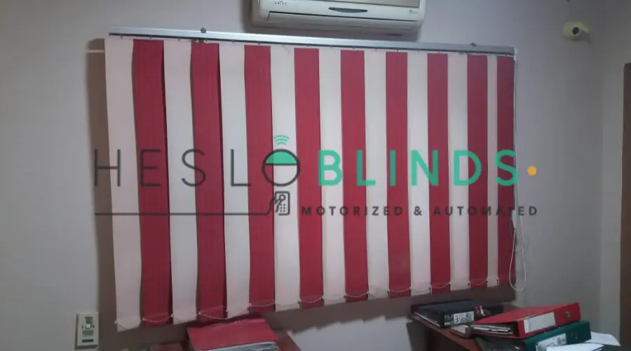 ستائر شرائح ألوان